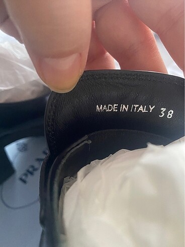 Prada Siyah Deri Makosen Topuklu Ayakkabı 38 numara #prada - Görsel 13
