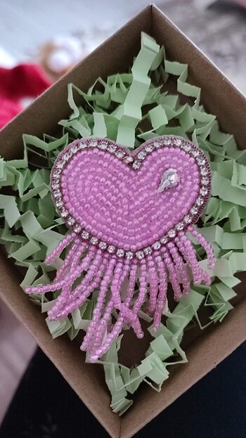  Beden Tarasım kalp broş(handmade) 