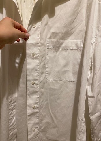 Düğmeli Beyaz Pamuklu Uzun Kollu Gömlek - Görsel 4