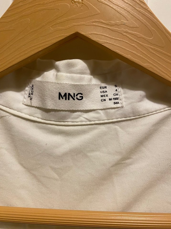 Düğmeli Beyaz Pamuklu Uzun Kollu Gömlek - Görsel 2