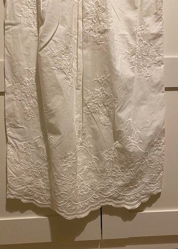 Mango İşlemeli Elbise - Görsel 2