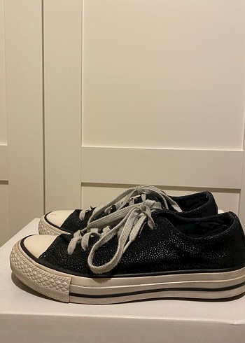 Converse 37