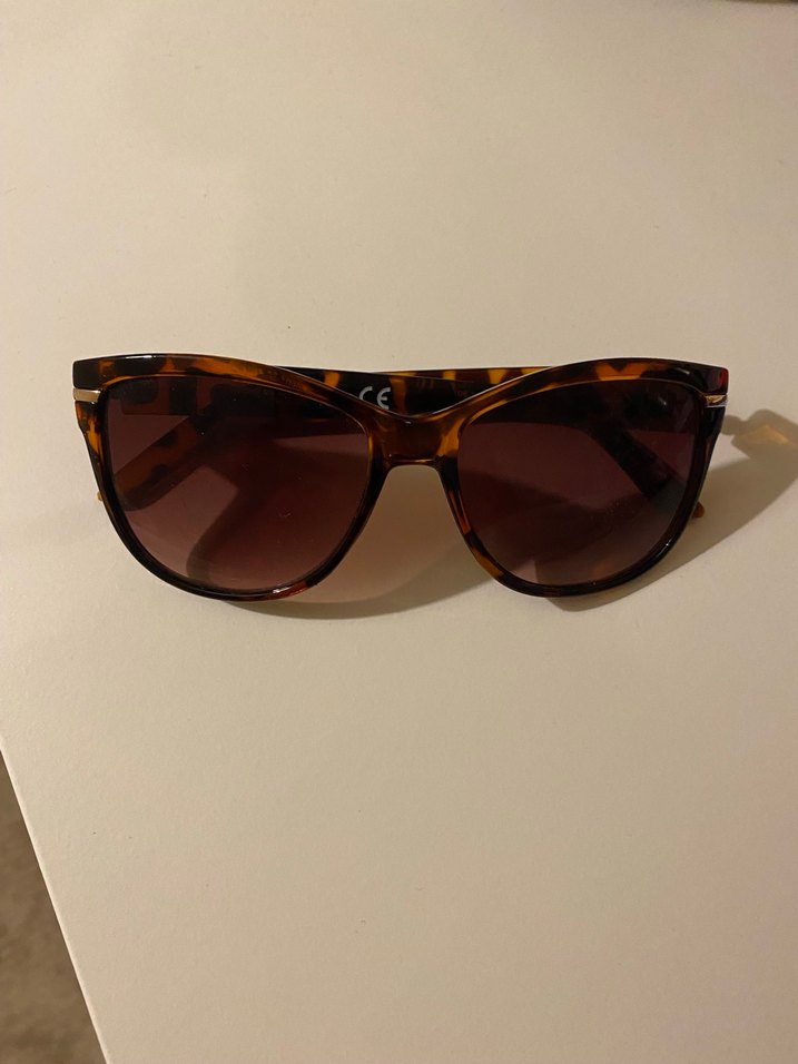 Koyu Kahverengi Retro Kadın Güneş Gözlüğü - Görsel 2