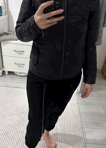 Siyah Fermuarlı Minimalist Kadın şişme mont - Görsel 9