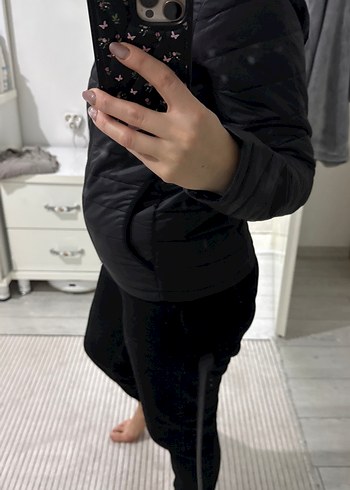 Siyah Fermuarlı Minimalist Kadın şişme mont - Görsel 8