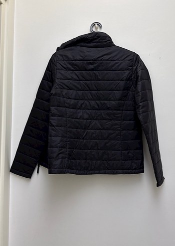 Siyah Fermuarlı Minimalist Kadın şişme mont - Görsel 5