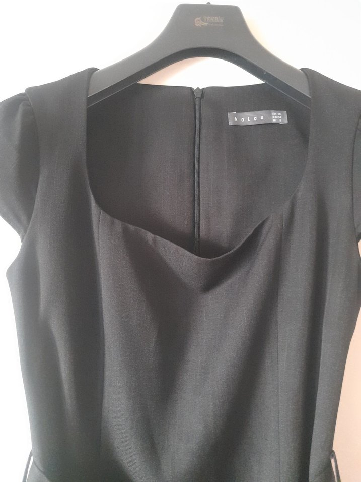 Siyah Midi V Yakalı Kemerli Elbise - Görsel 2