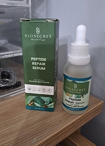 Biosecret peptide repair serum