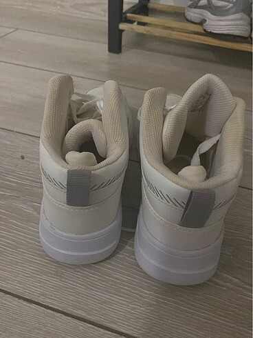 36 Beden Sneakers
