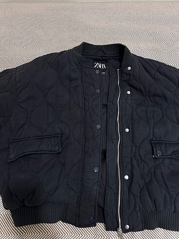 zara mont vintage