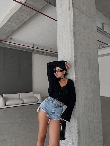 Soobe Siyah Crop Hırka