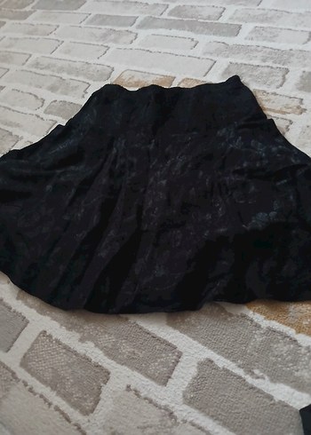 7 Yaş Beden Kız Çocuk Siyah Parlak Taşlı Gotik Etek