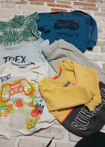 LC Waikiki Erkek Çocuk Mavi Baskılı Sweatshirt ve Gri Eşofman