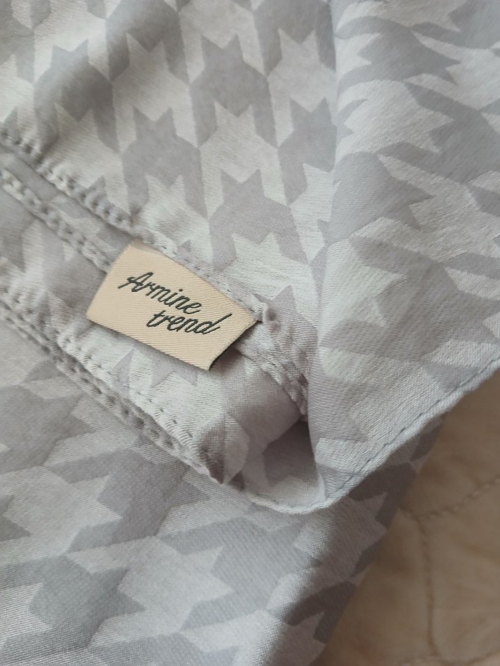 Gri Desenli şal - Görsel 2