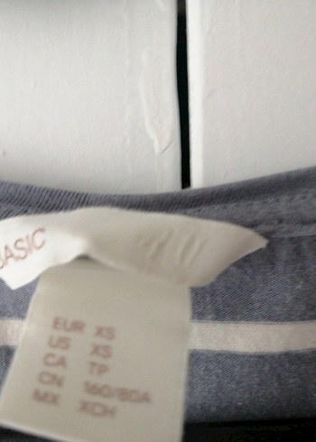 H&M Gri Çizgili V Yaka Midi Elbise