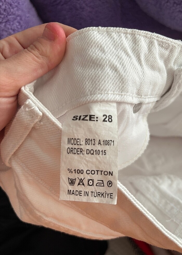 Beyaz şort - Görsel 3