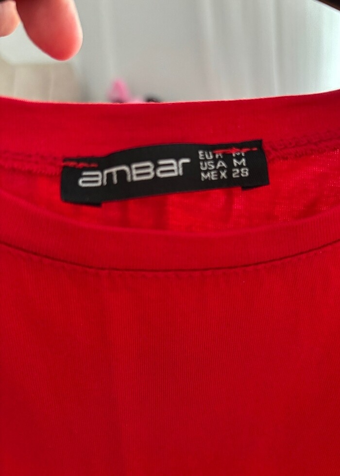 Kırmızı elbise - Görsel 2