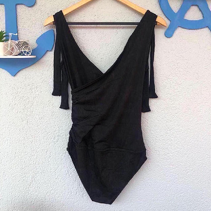 Stradivarius bodysuit