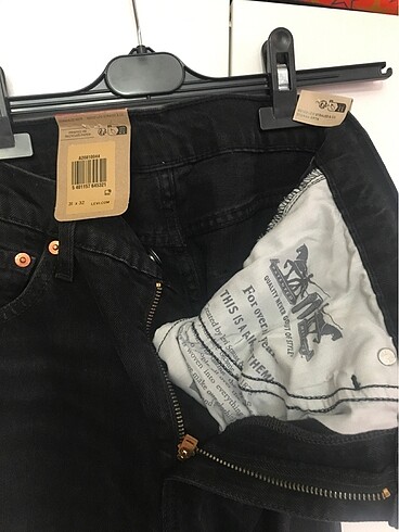 31 Beden siyah Renk Levi?s 511 jean