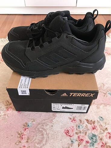 40 Beden siyah Renk Adidas terrex sıfır orjinal tişört