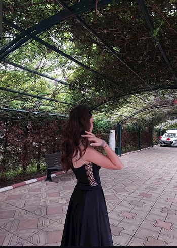 Siyah Straplez Işıltılı Bağlama Askılı Midi Elbise - Görsel 3