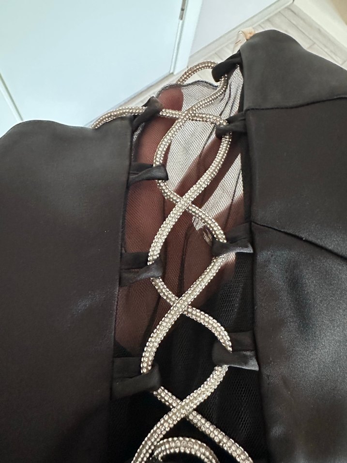 Siyah Straplez Işıltılı Bağlama Askılı Midi Elbise - Görsel 5