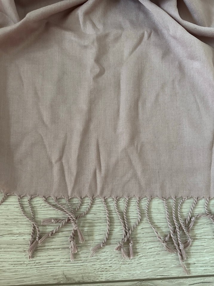 Az Kullanılmış Şal - Görsel 2