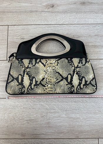 Yılan Derisi Görünümlü Şık Çanta - Görsel 2