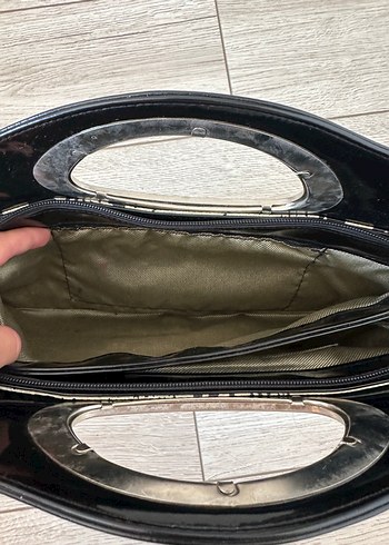 Yılan Derisi Görünümlü Şık Çanta - Görsel 4