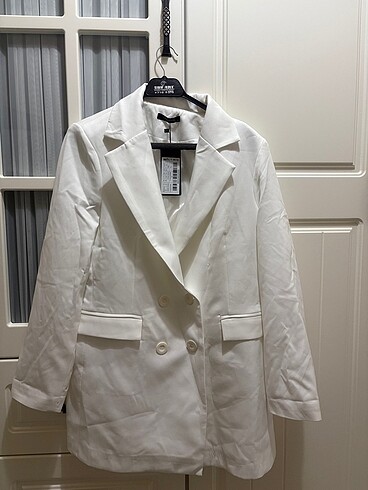 Beyaz blazer ceket