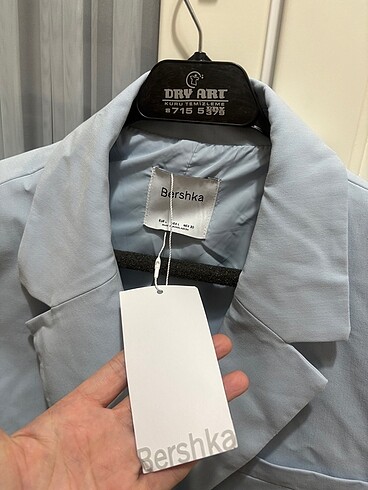 Bershka Mavi blazer