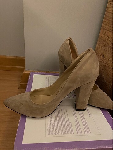 Diğer Süet Stiletto