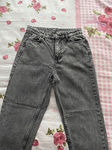 Gri jean