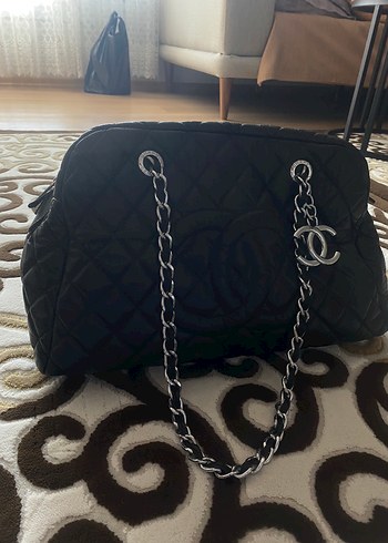 Chanel Siyah Deri Kadın Çanta