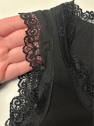 s Beden dantelli crop