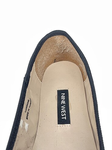 36 Beden çeşitli Renk Nine West Babet %70 İndirimli.