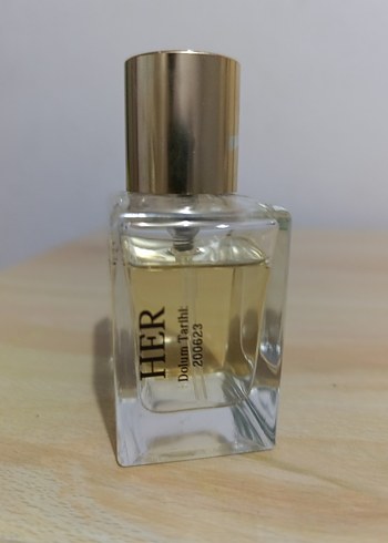 burberry her -Tutaste Kadın Parfümü 50 ml - Görsel 2