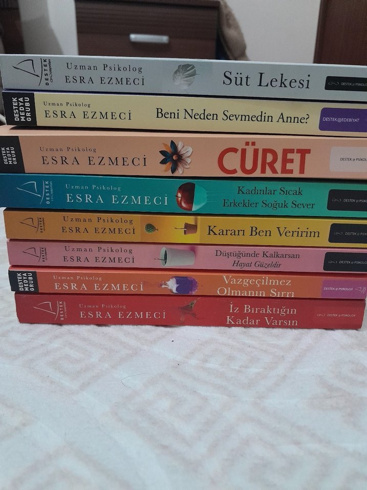 Esra Ezmeci Roman Seti (8 Kitap) - Görsel 2