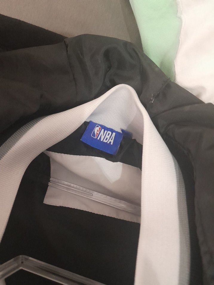 Beyaz Fermuarlı Erkek Mont - Görsel 3