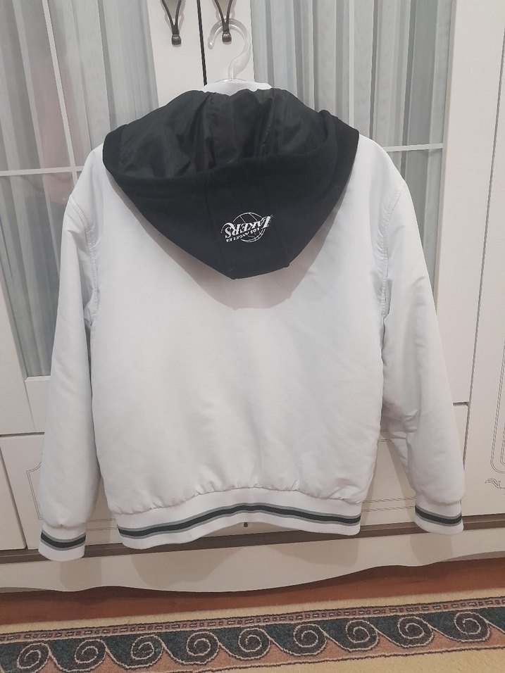 Beyaz Fermuarlı Erkek Mont - Görsel 2