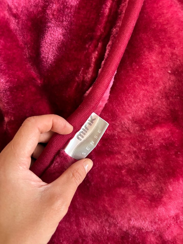 Bordo Parlak Batik Desenli battaniye - Görsel 4