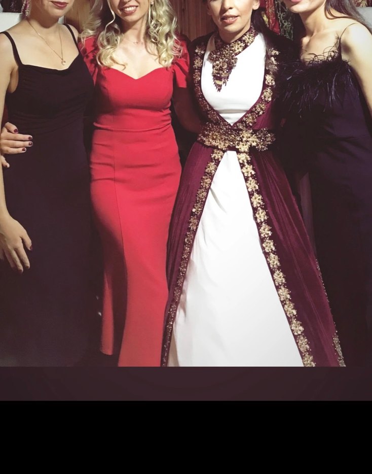 Kırmızı kalp yaka elbise - Görsel 2