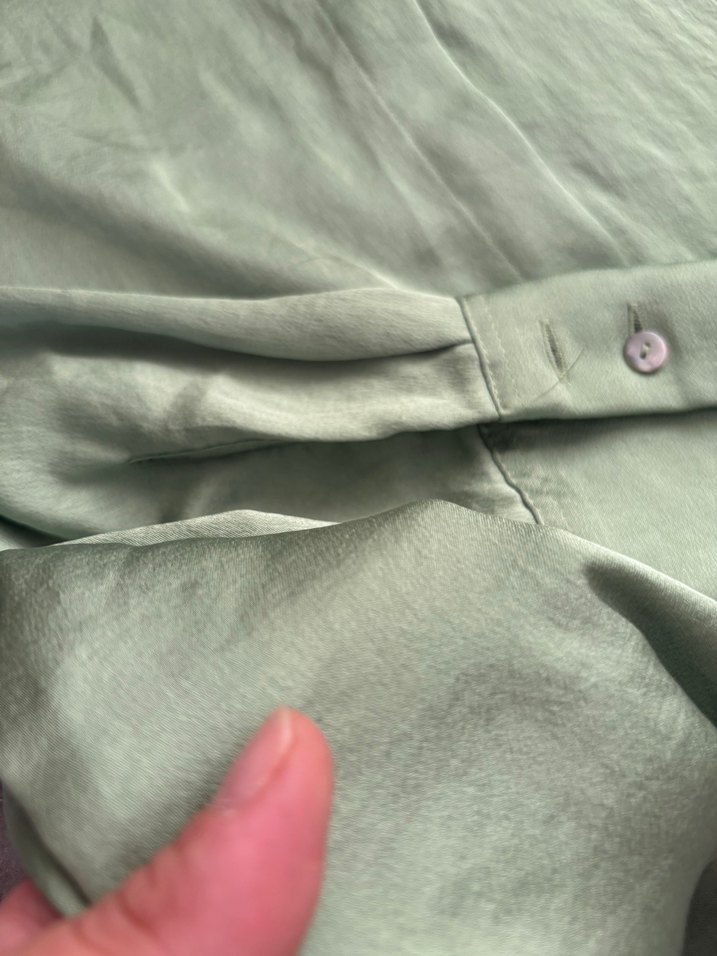 Düğmeli, Uzun Kollu saten Kadın Gömlek - Görsel 2