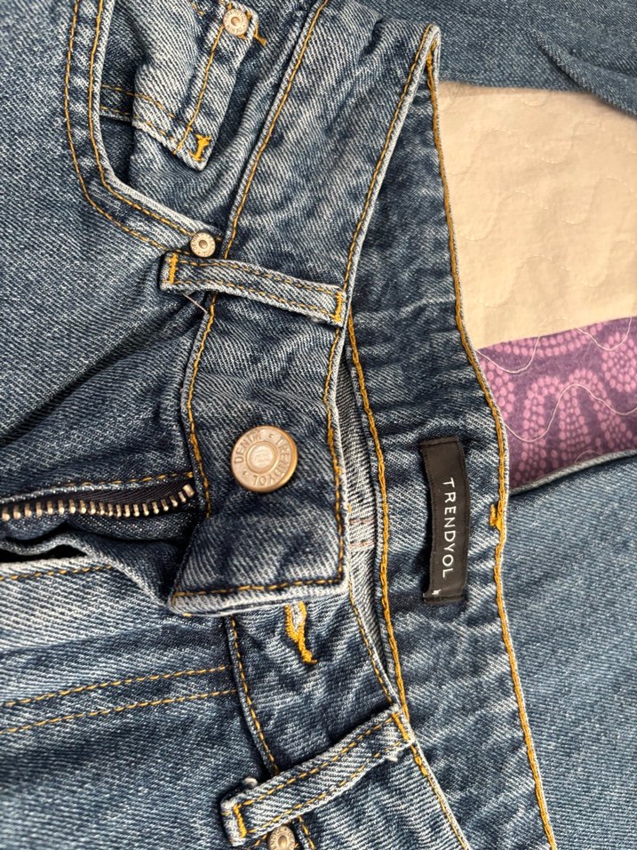 Kadın Gri Düğmeli Bol Kesim Denim Jean - Görsel 3