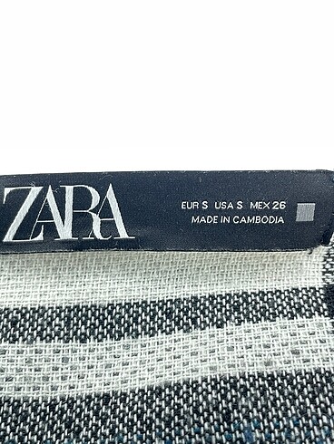 s Beden çeşitli Renk Zara Hırka %70 İndirimli.