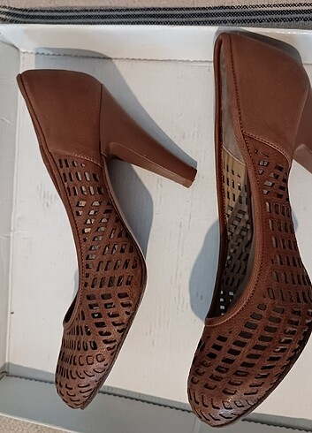 Topuklu ayakkabı - Görsel 2