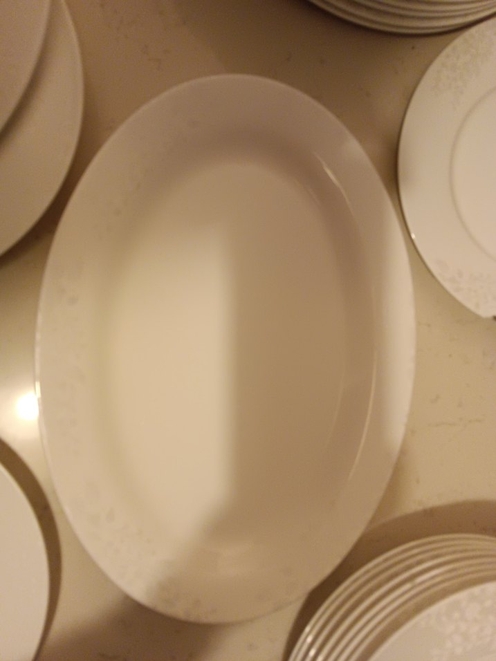 Gri Desenli Beyaz Tabak - Görsel 4