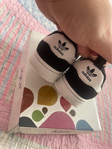 23 Beden Adidas spor ayakkabı