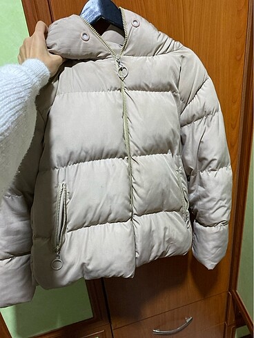 38 Beden Krem şişme mont