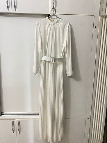 Tesettür beyaz nikah mezuniyet elbisesi